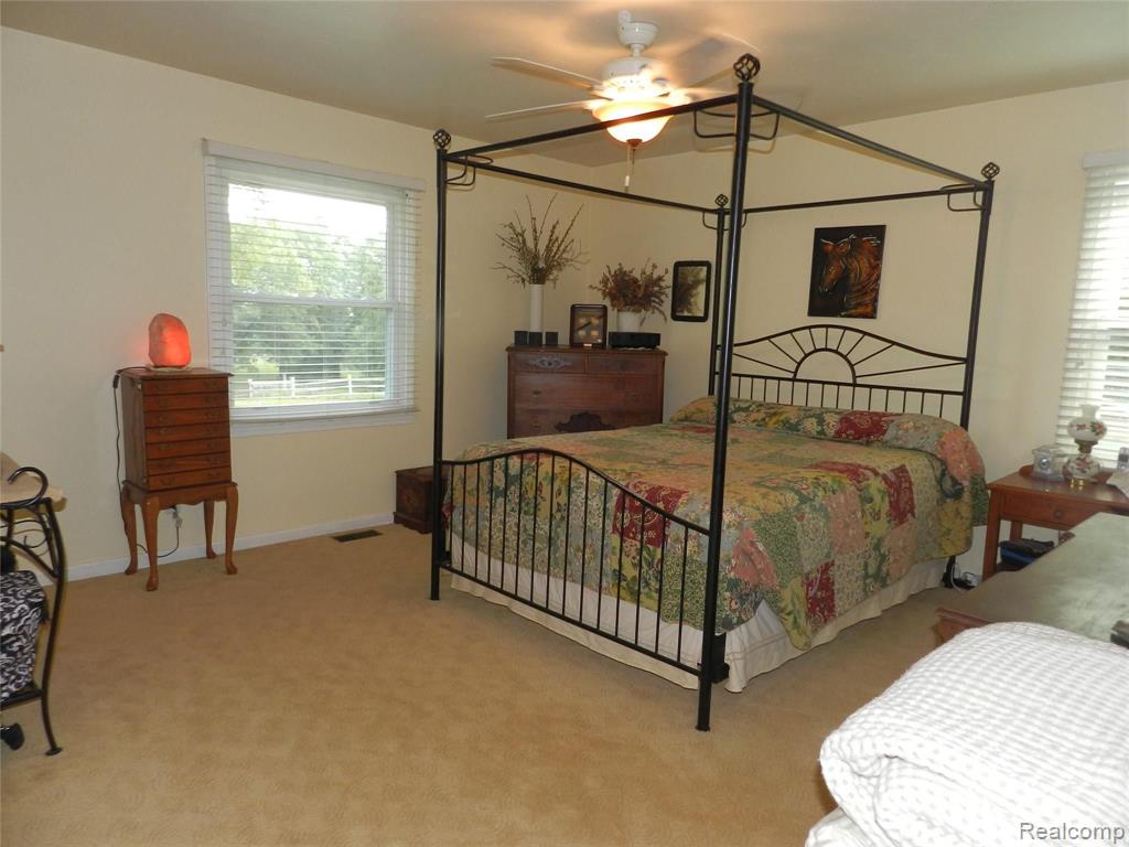12247 Onondaga Road Property Photo 43