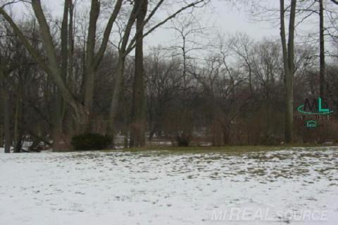 39400 Utica Road Property Photo 6