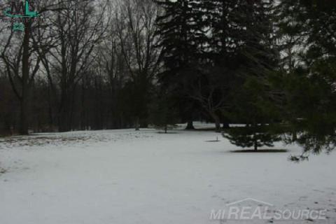 39400 Utica Road Property Photo 7