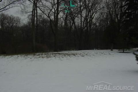 39400 Utica Road Property Photo 11