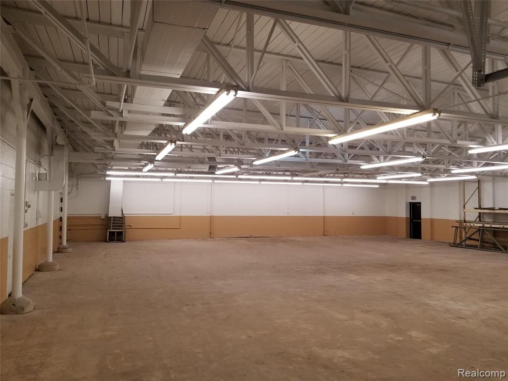 265 S Harris - Bldg B Road Property Photo 3