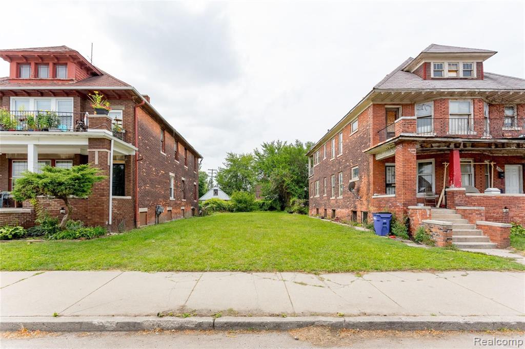 3131 Mcdougall Property Photo 1
