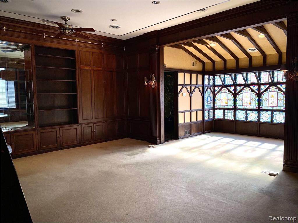 16835 Kercheval Avenue Property Photo 23