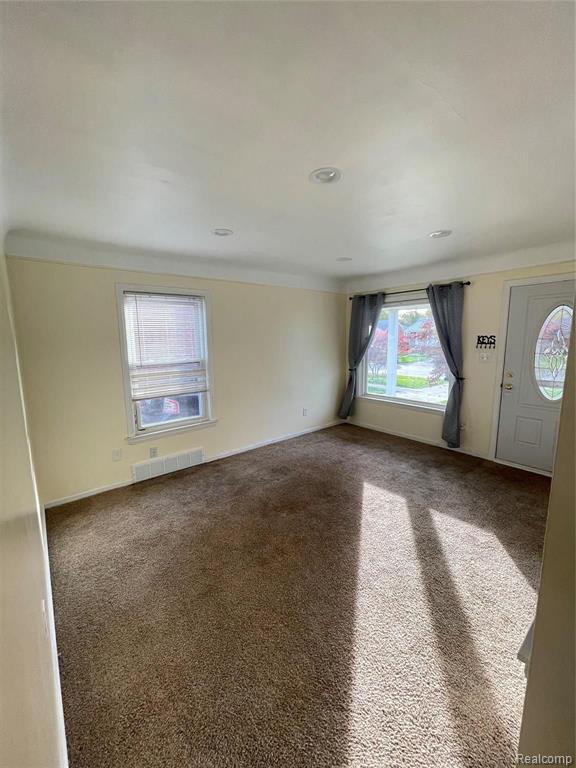3813 Roosevelt Street Property Photo 5