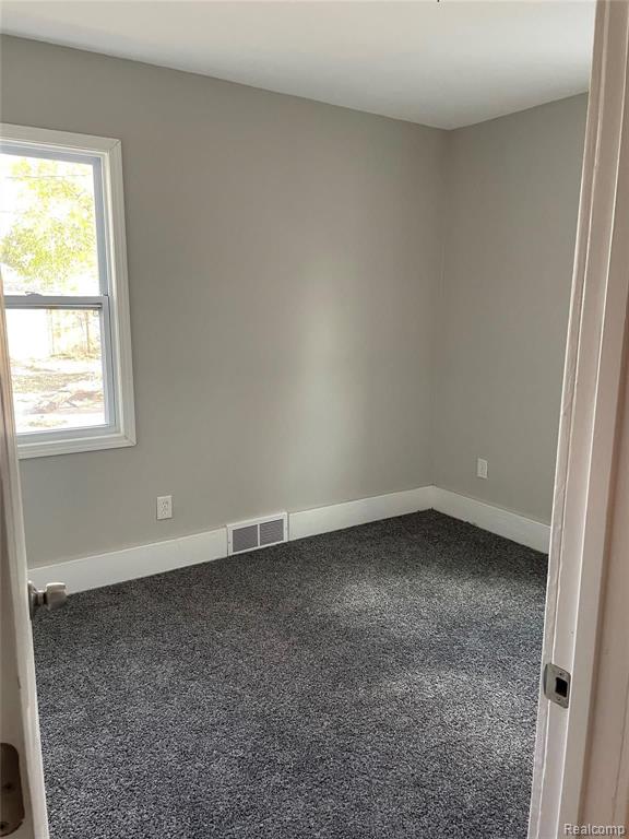 15820 Indiana Street Property Photo 10