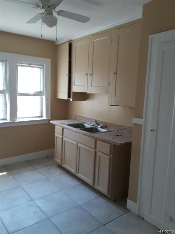 16565 Kentucky Street Property Photo 5