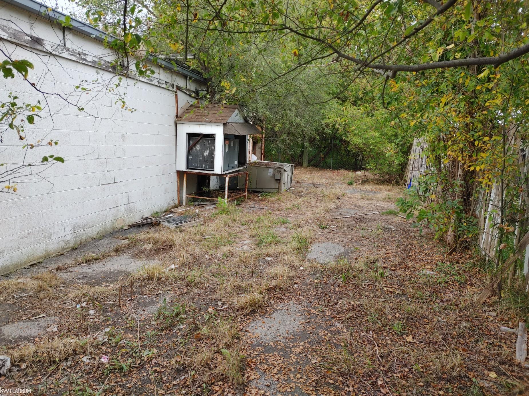 10973 Gratiot Street Property Photo 12