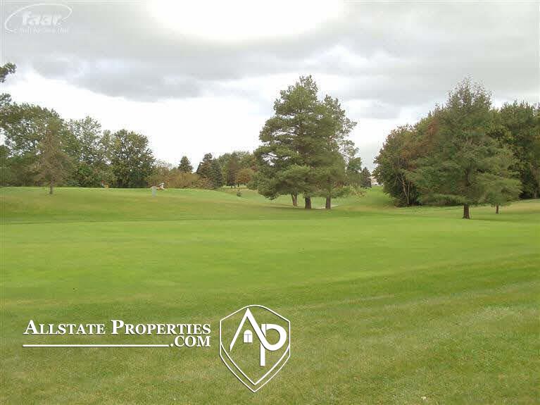 10415 Golfview Court Property Photo 4