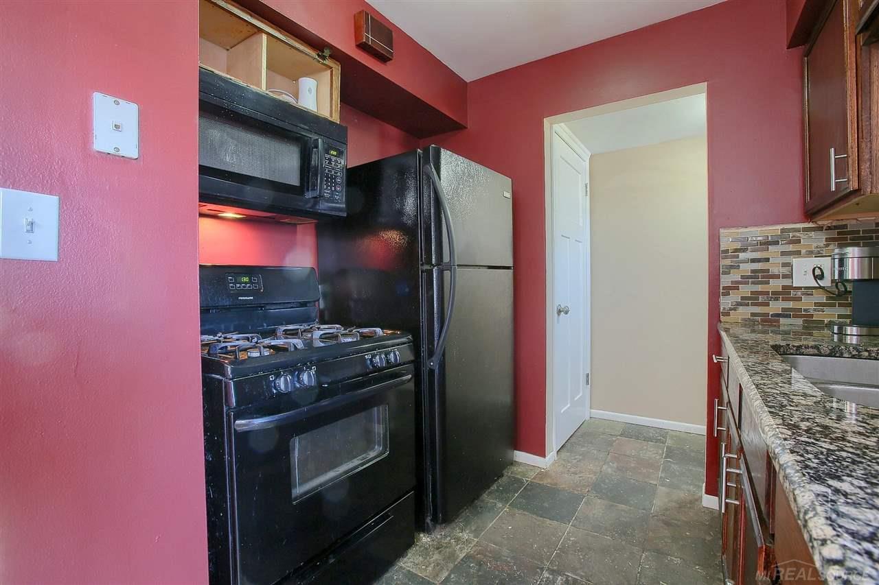 20011 Abrahm Property Photo 8
