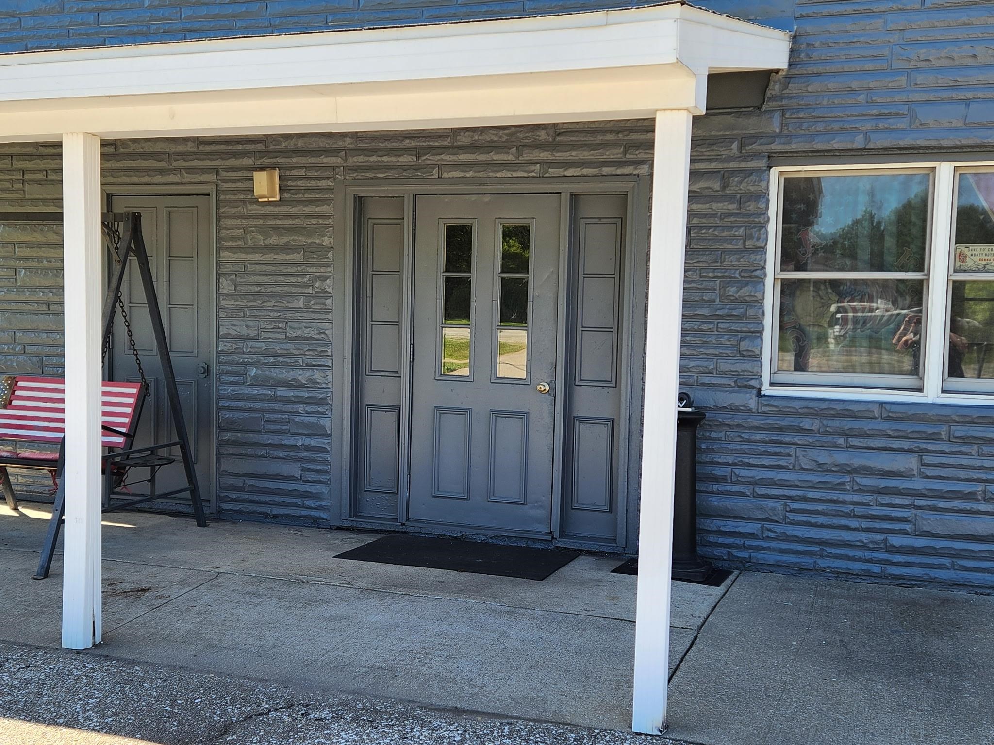 2045 N Meridian Road Property Photo 4