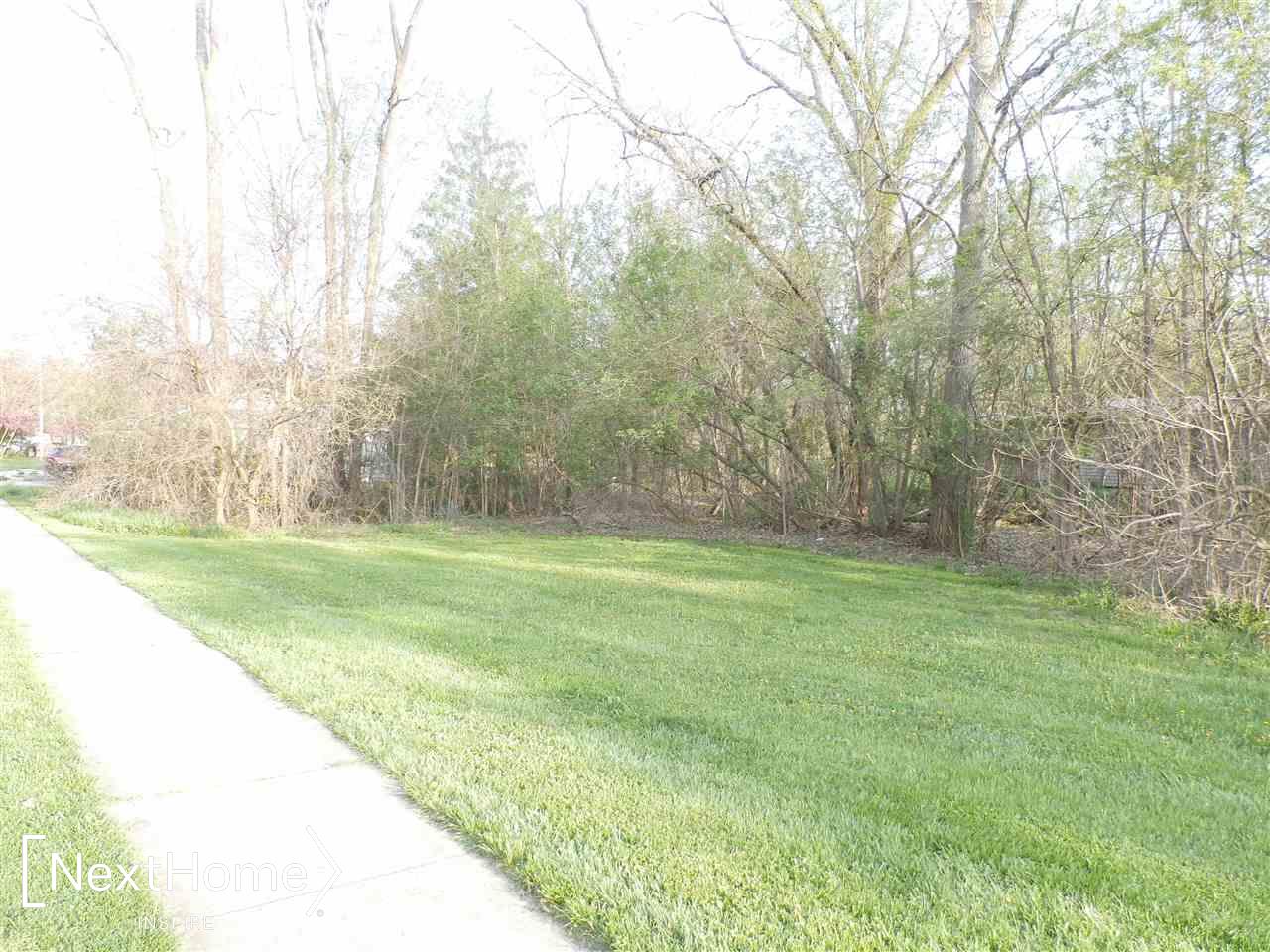 942 Division Street Property Photo 2