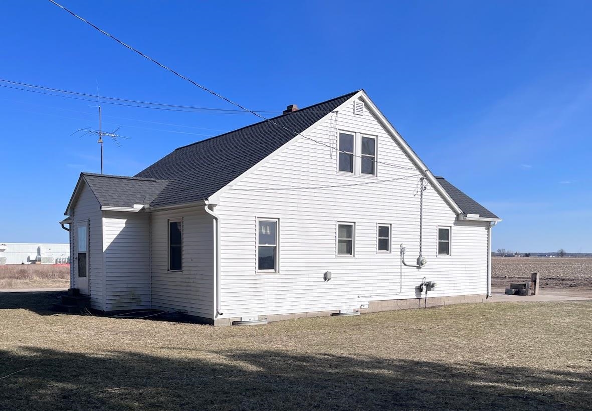 1066 E Pinconning Road Property Photo 2