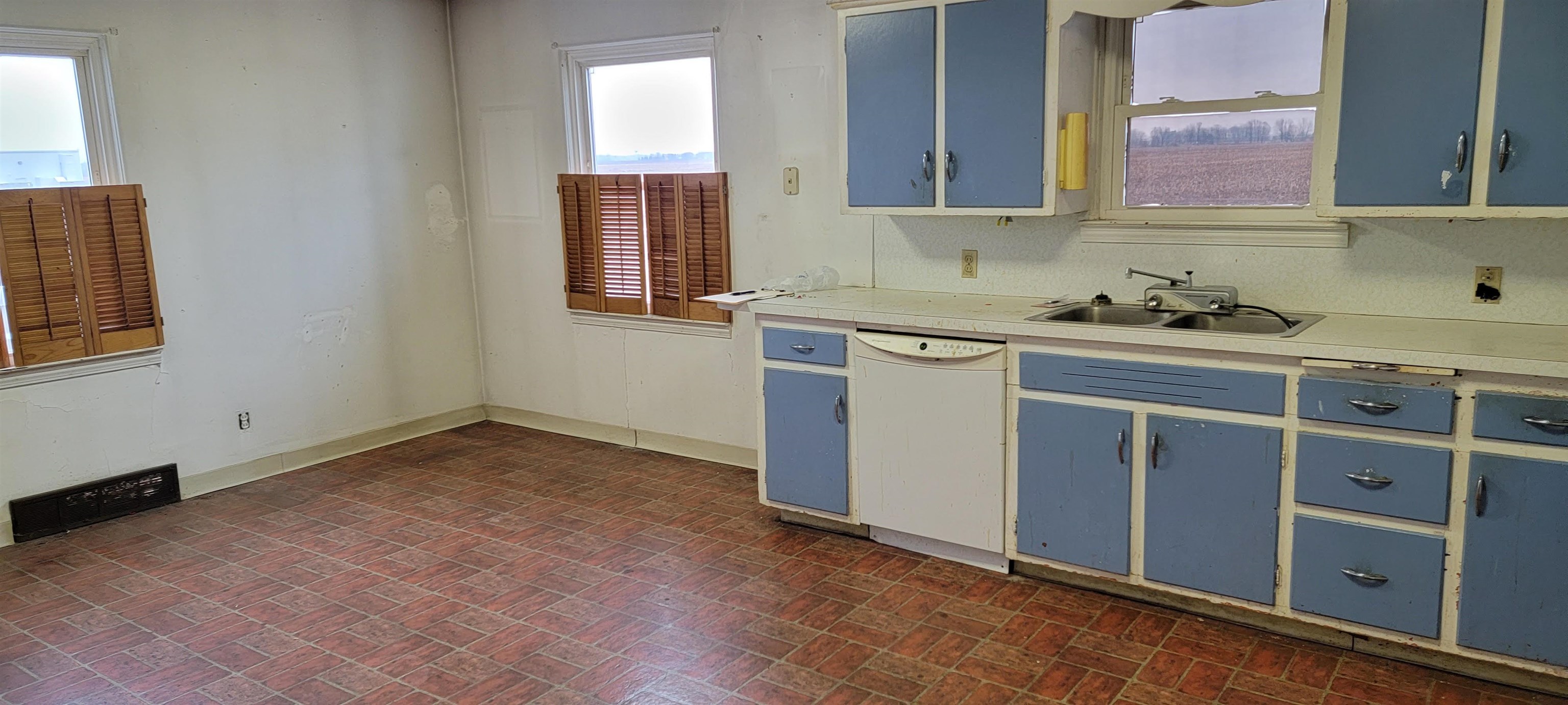 1066 E Pinconning Road Property Photo 6