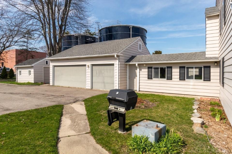 1516 St Clair River Drive Property Photo 42