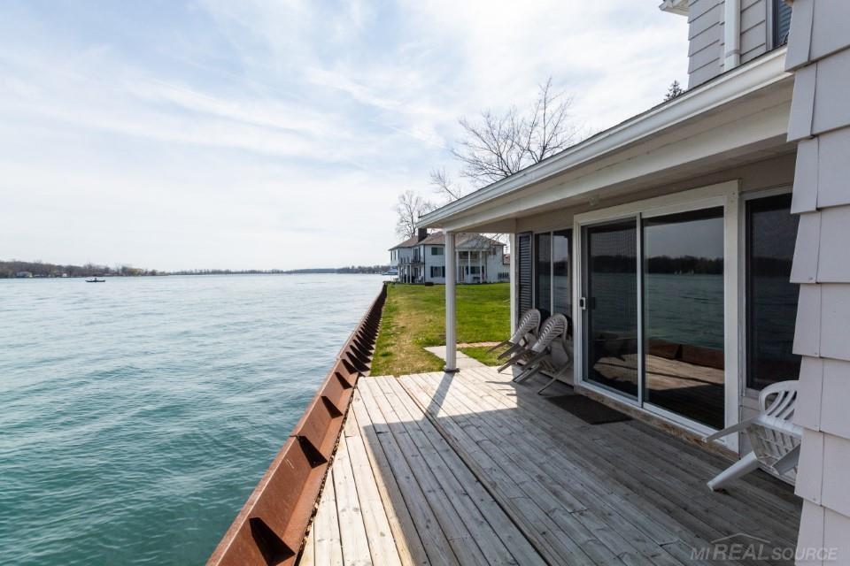 1516 St Clair River Drive Property Photo 46