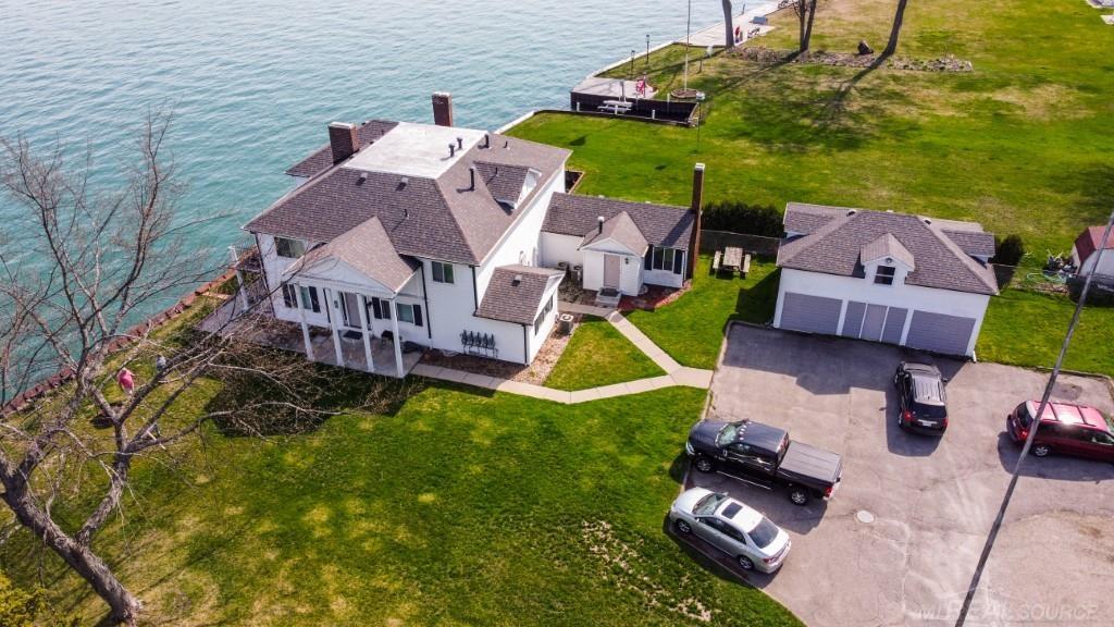 1516 St Clair River Drive Property Photo 54