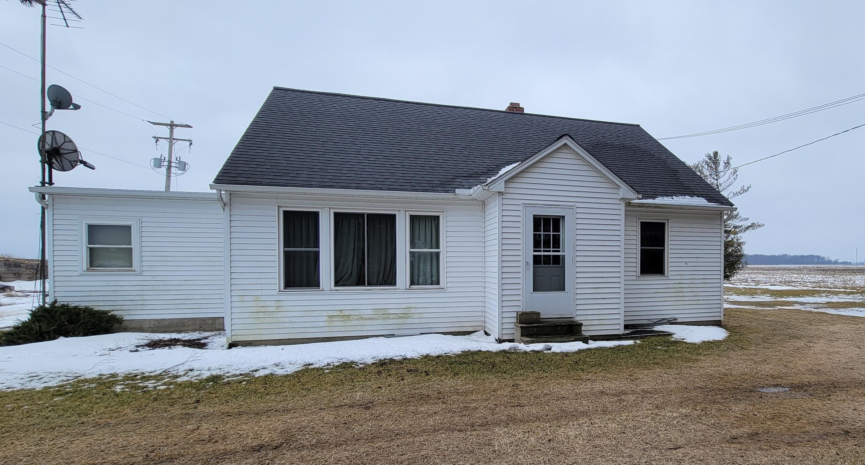 1066 E Pinconning Road Property Photo 1