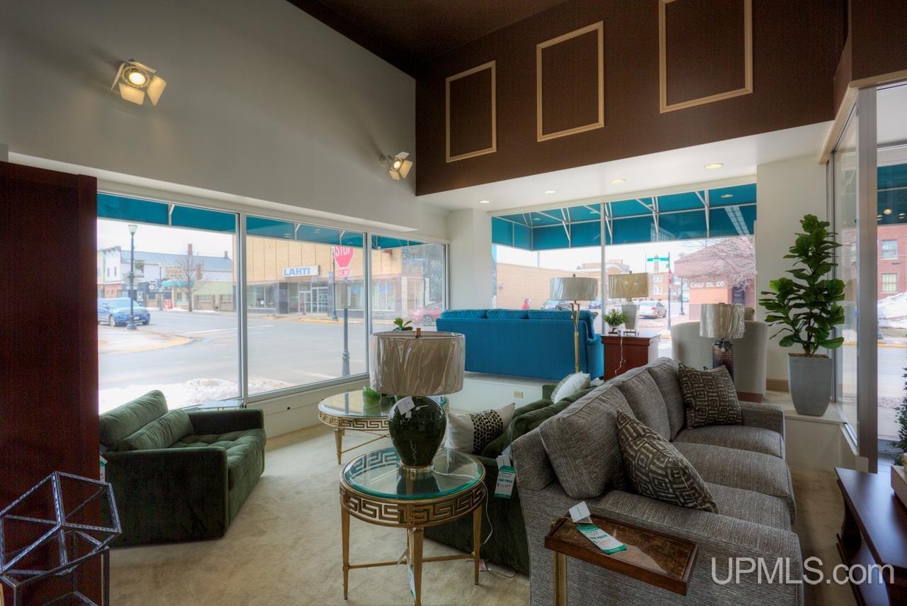 101 E Aurora Street Property Photo 14