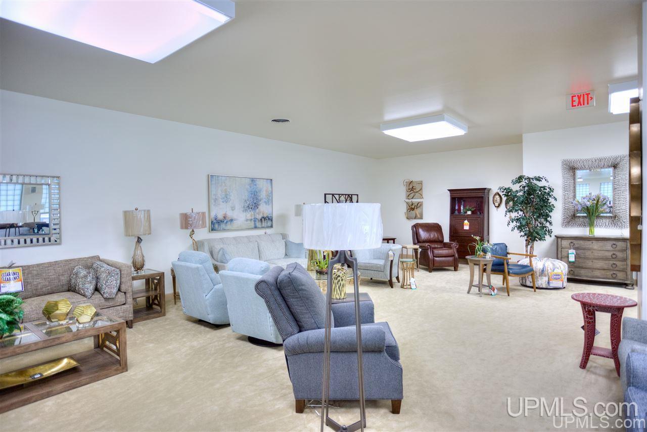 101 E Aurora Street Property Photo 53