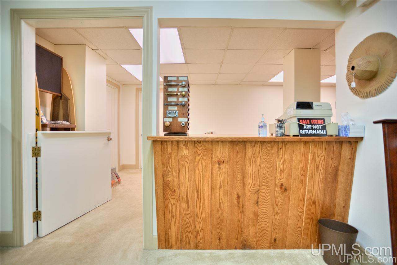 101 E Aurora Street Property Photo 57