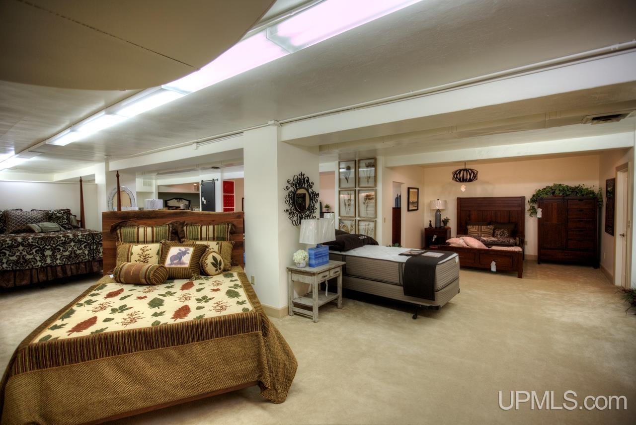 101 E Aurora Street Property Photo 61