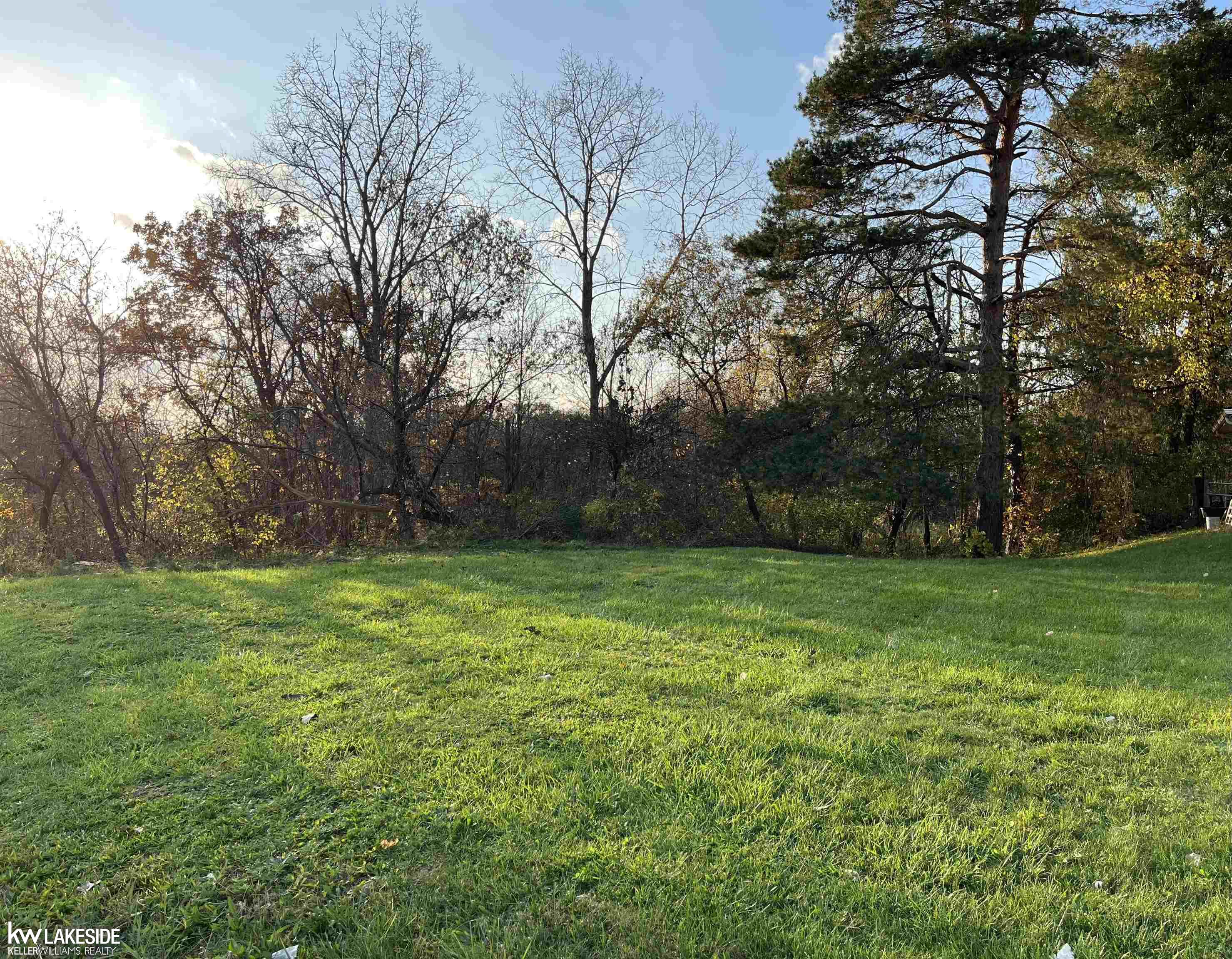 000 Gratiot Avenue Property Photo 1