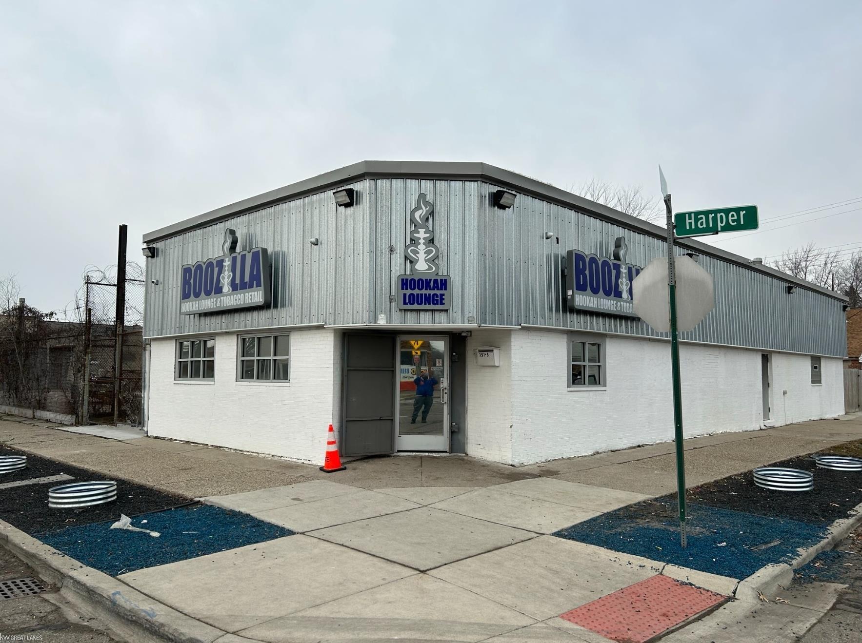 15125 Harper Avenue Property Photo 1