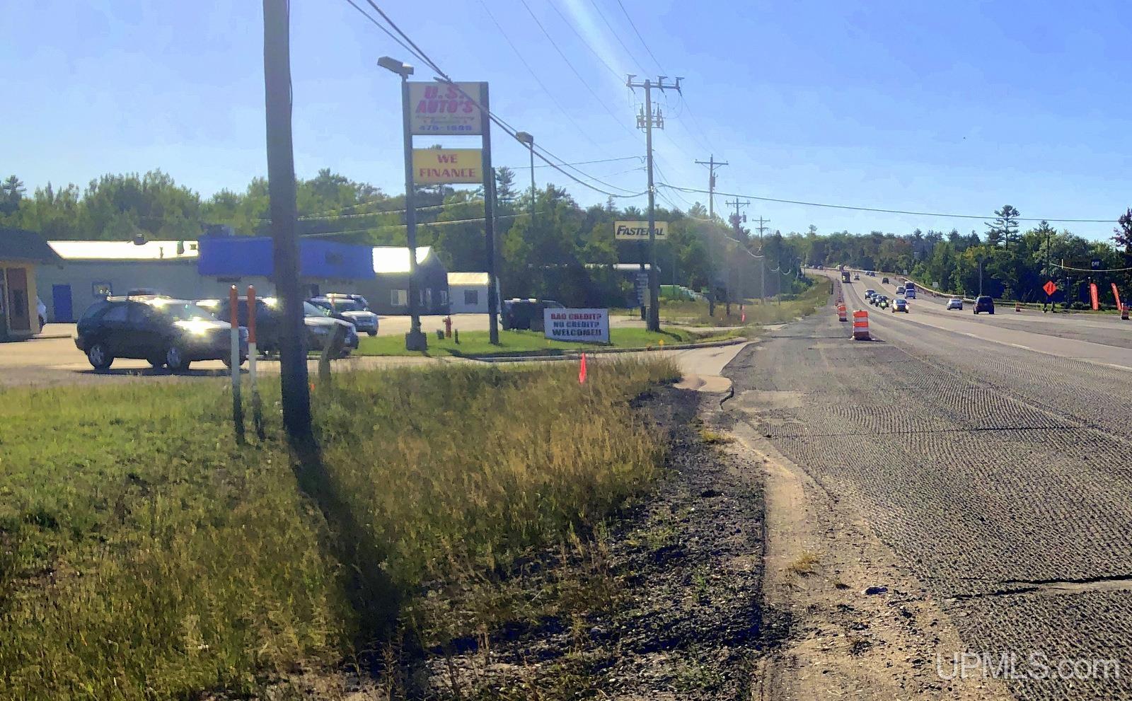 362 E Us41/m28 Highway Property Photo 1