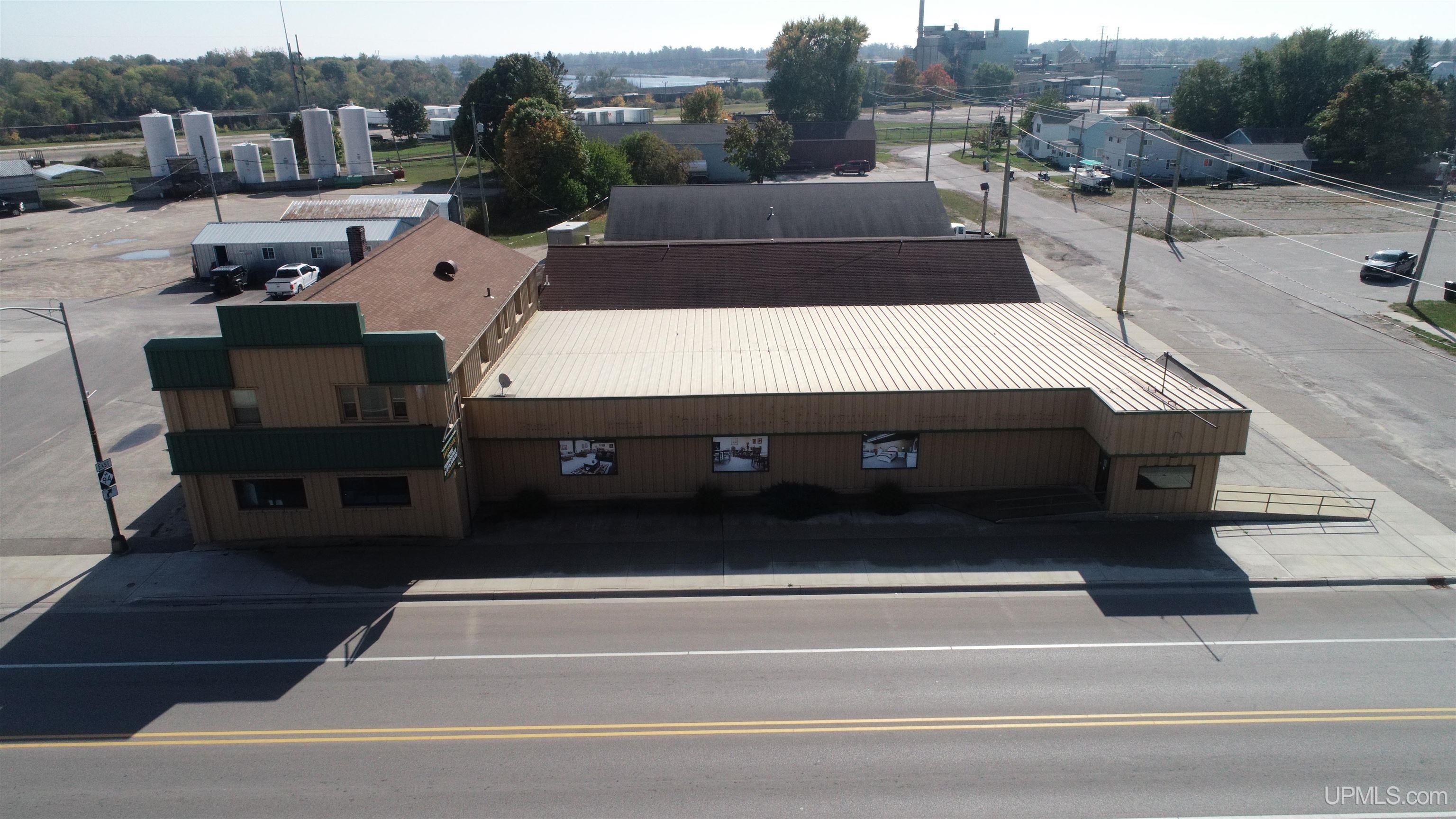 226 Deer Street Property Photo 1