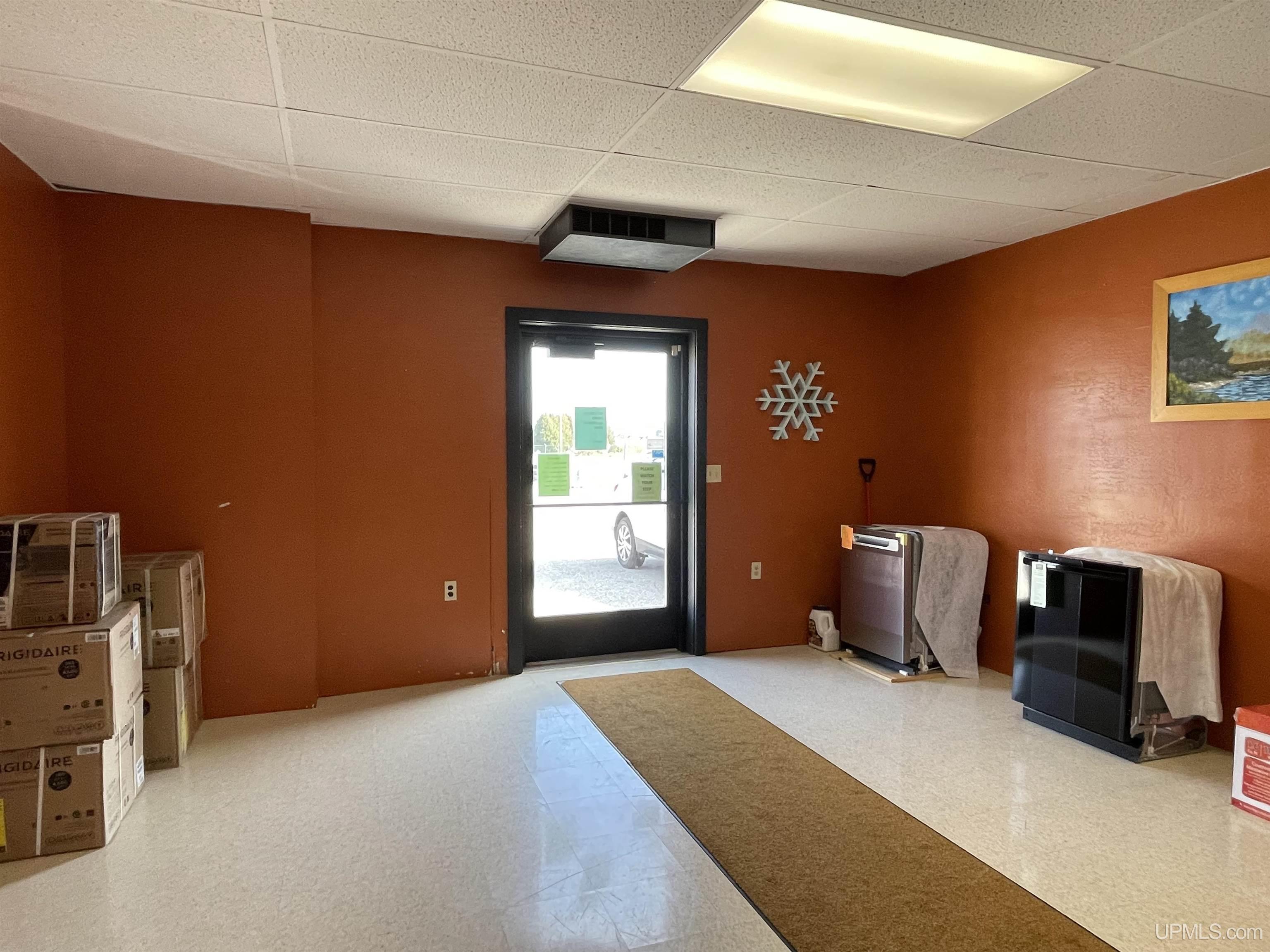 226 Deer Street Property Photo 5