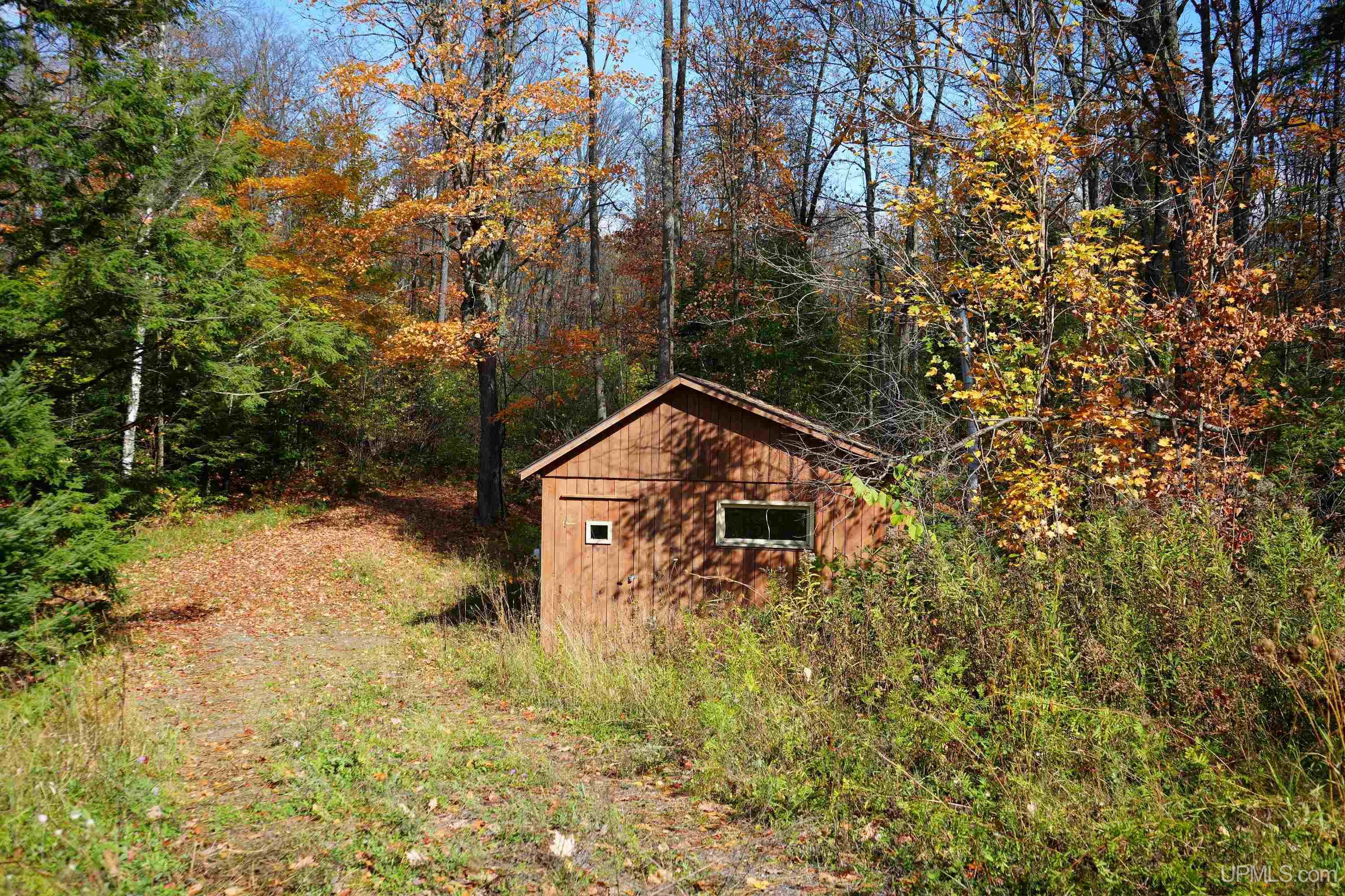 5800 Wolf Lake Road Property Photo 35