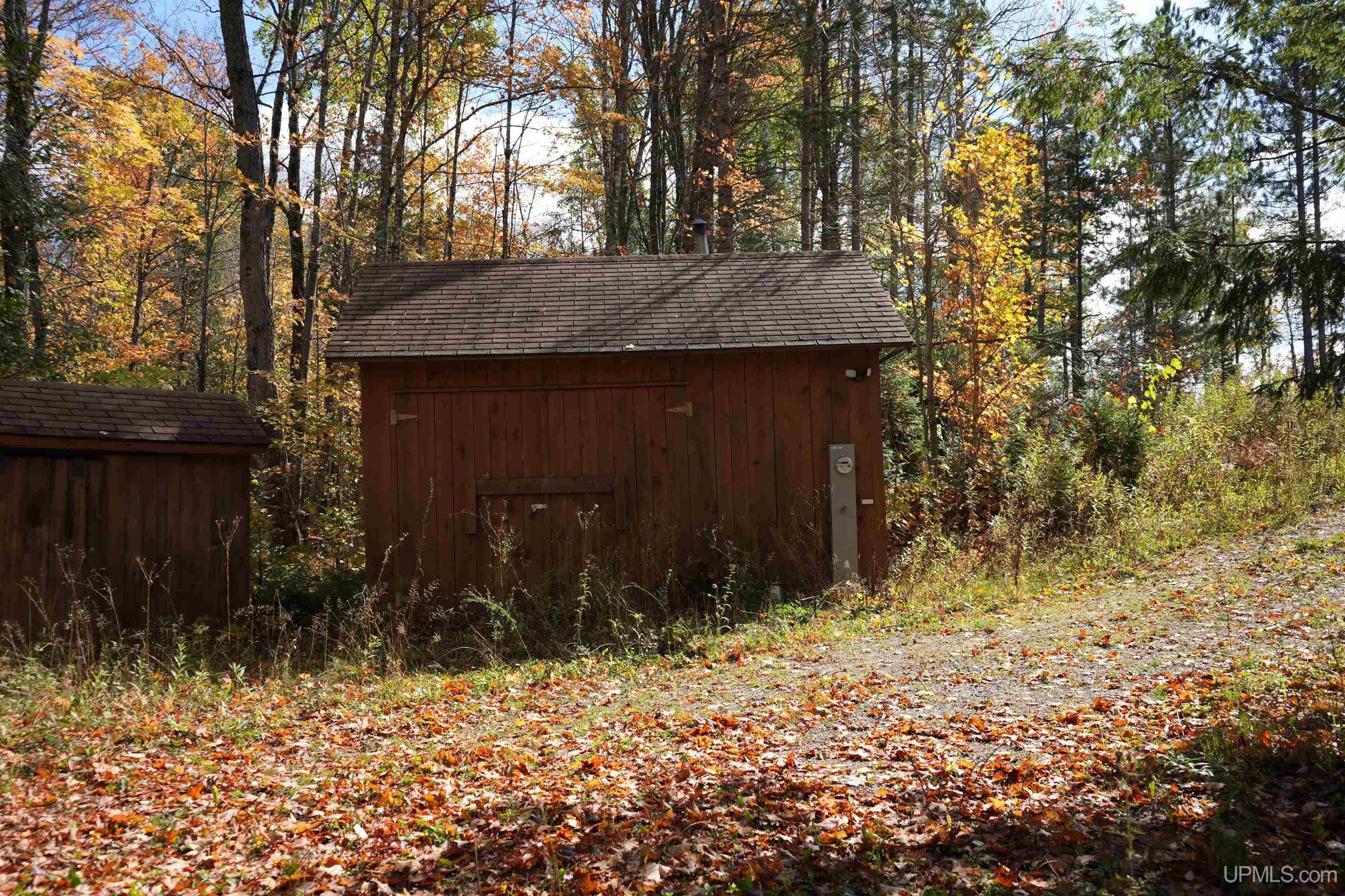 5800 Wolf Lake Road Property Photo 38