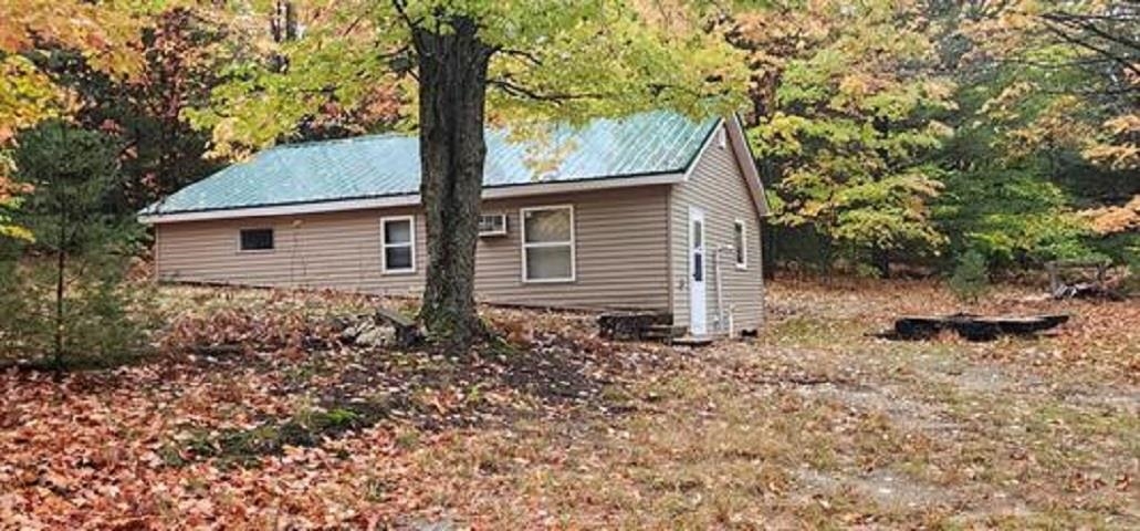 5560 N 3 Road Property Photo 1