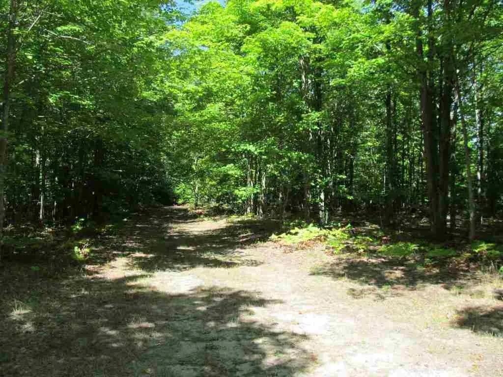 5560 N 3 Road Property Photo 9