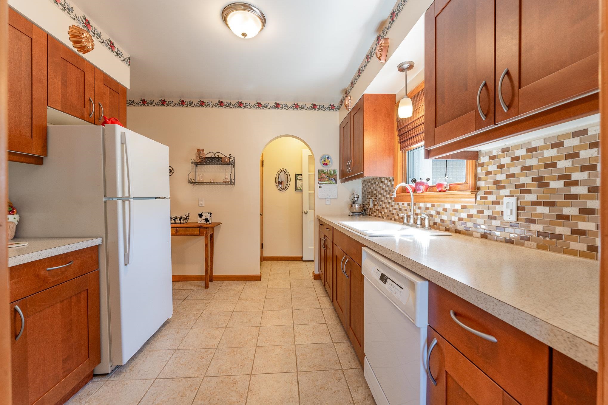 3710 Cambridge Street Property Photo 11