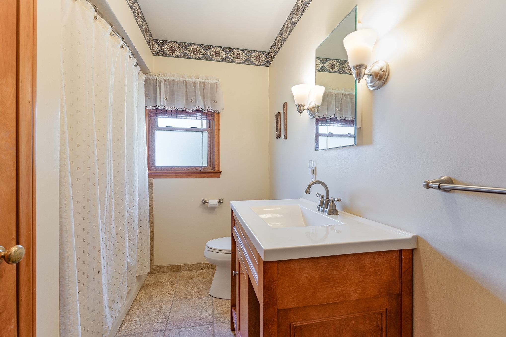 3710 Cambridge Street Property Photo 15