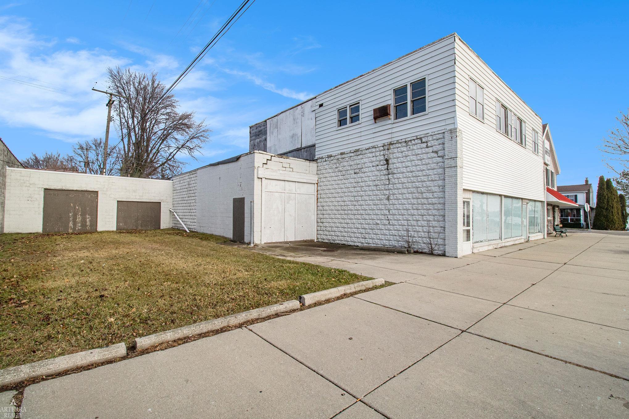 110 Broadway Street Property Photo 1