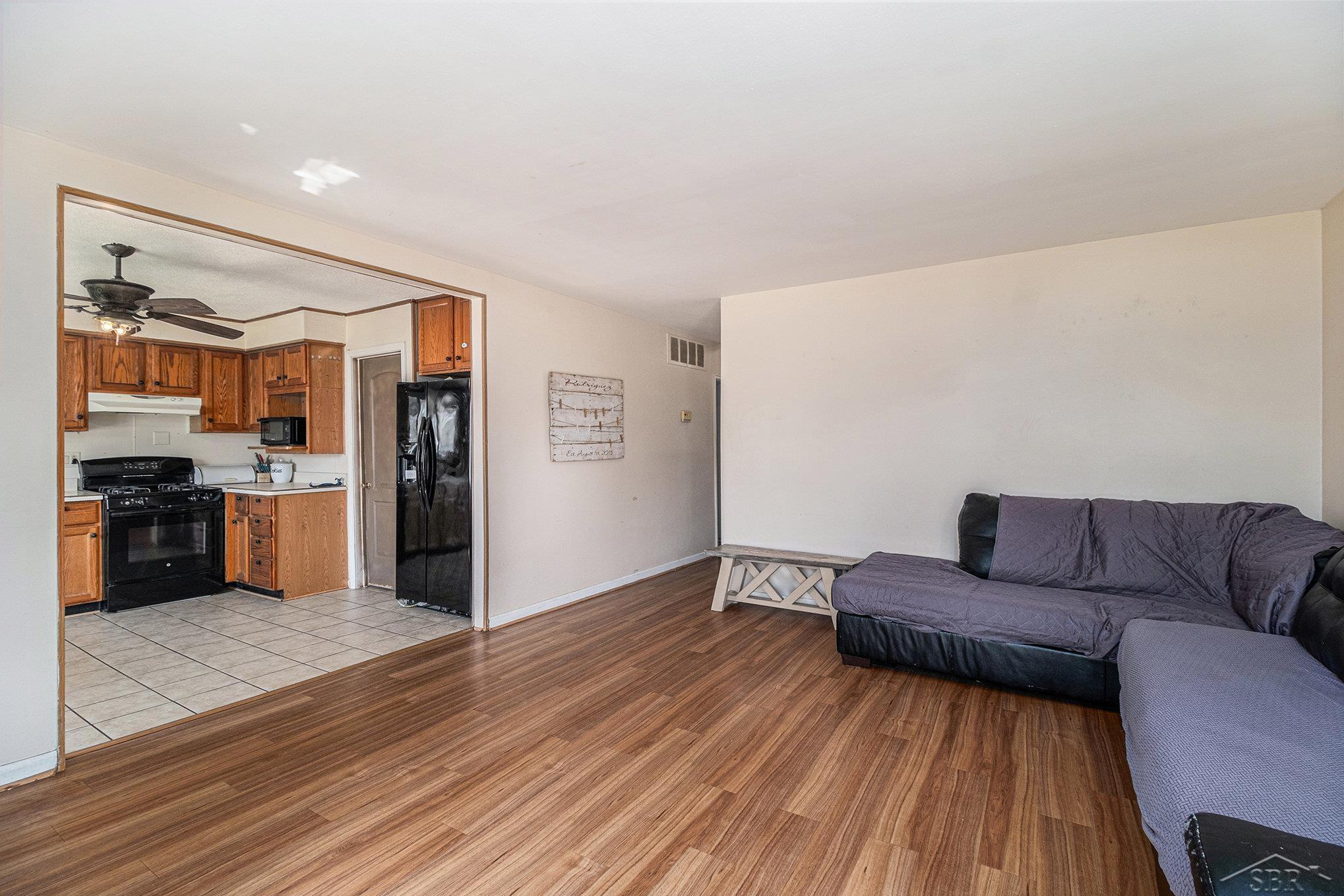 1405 Dulong Avenue Property Photo 6