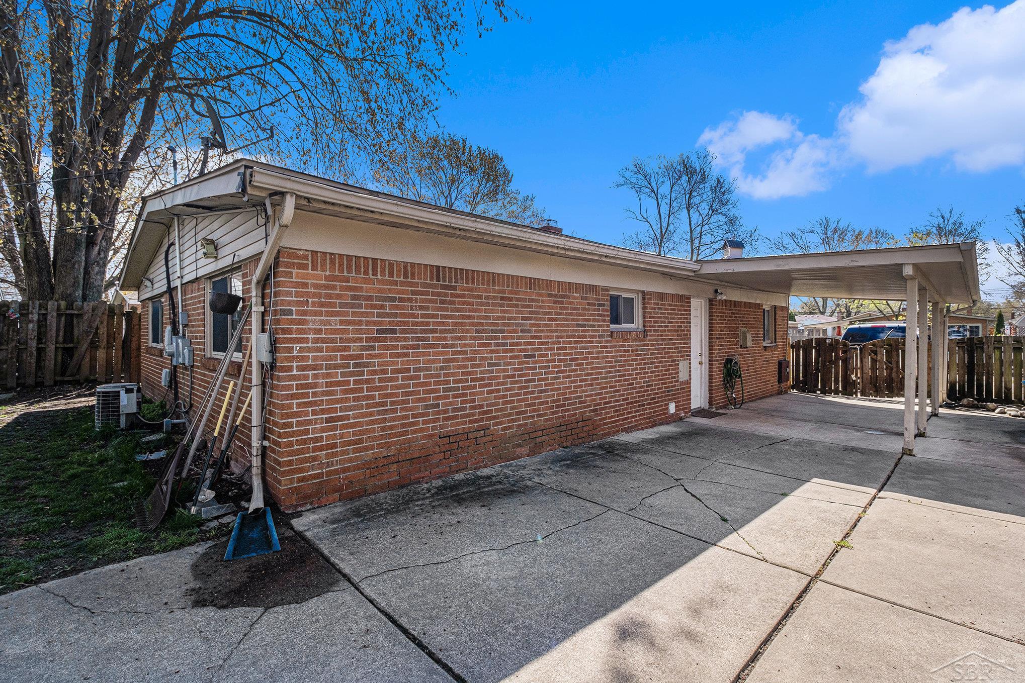1405 Dulong Avenue Property Photo 18