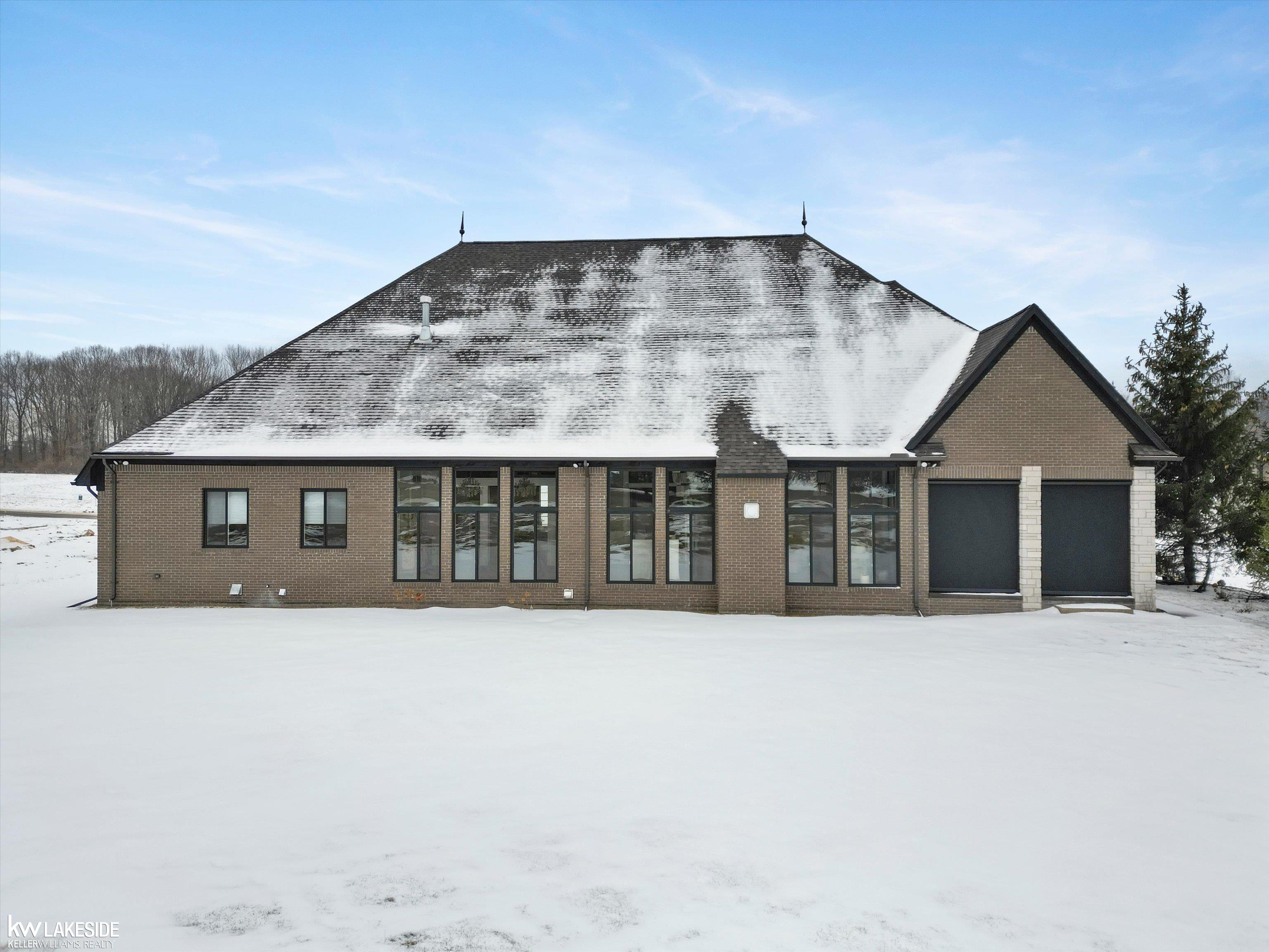 5769 Cotswold Drive Property Photo 15