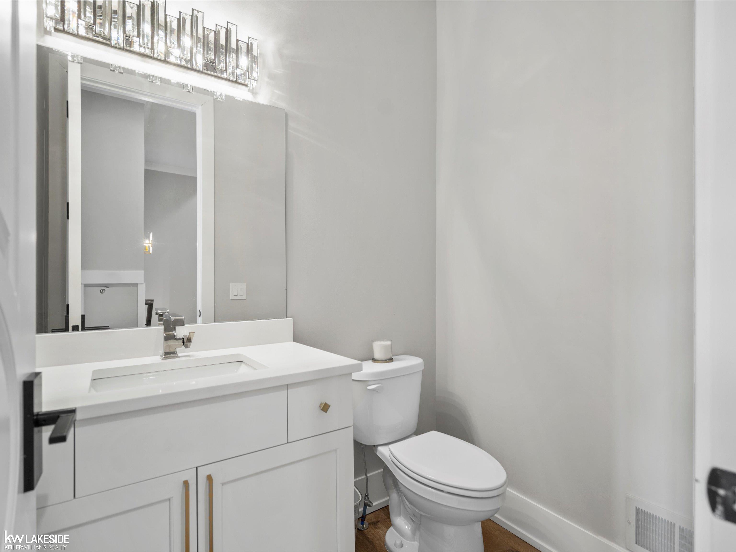 5769 Cotswold Drive Property Photo 40