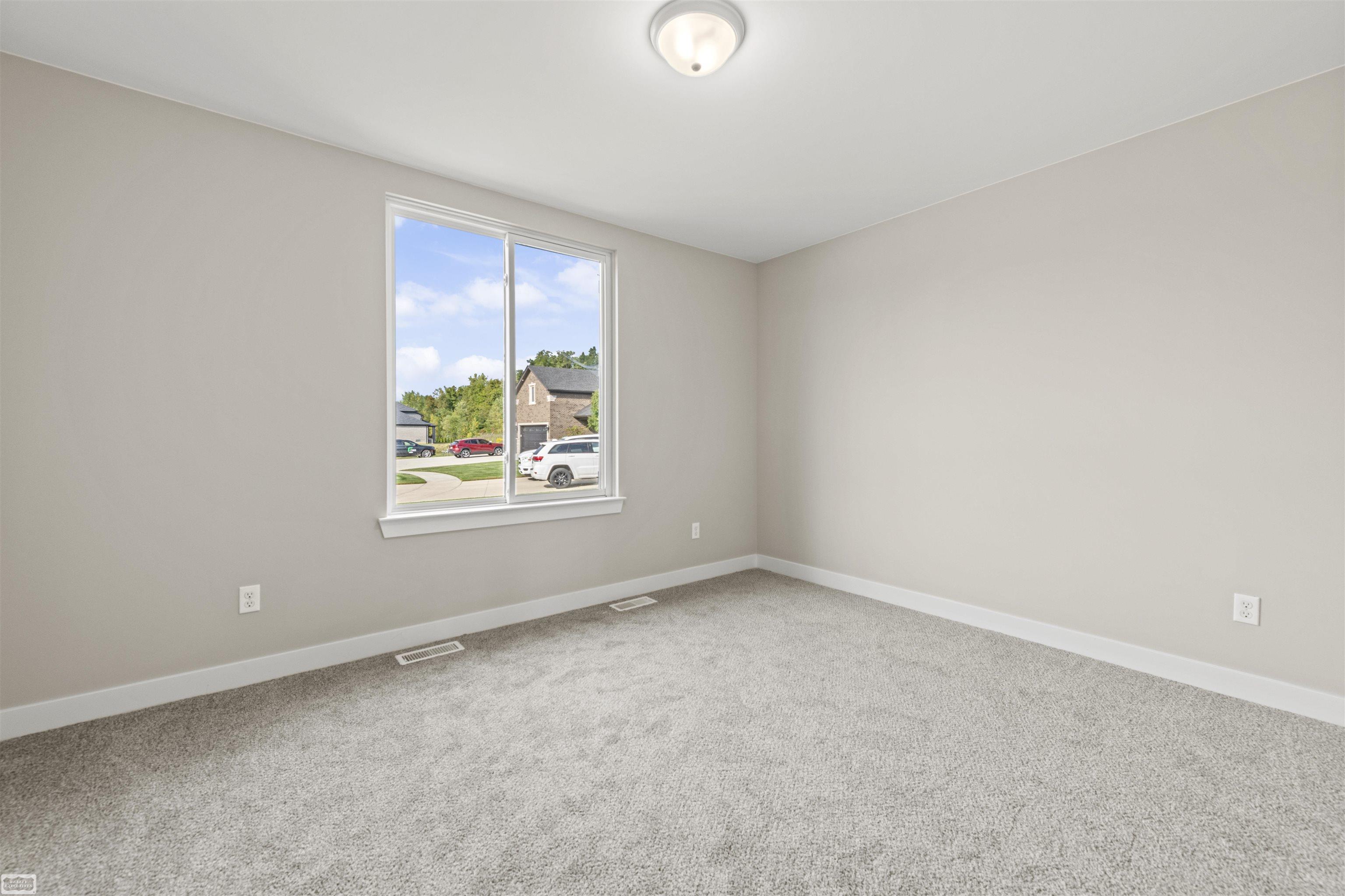 32160 Kenny Drive Property Photo 14