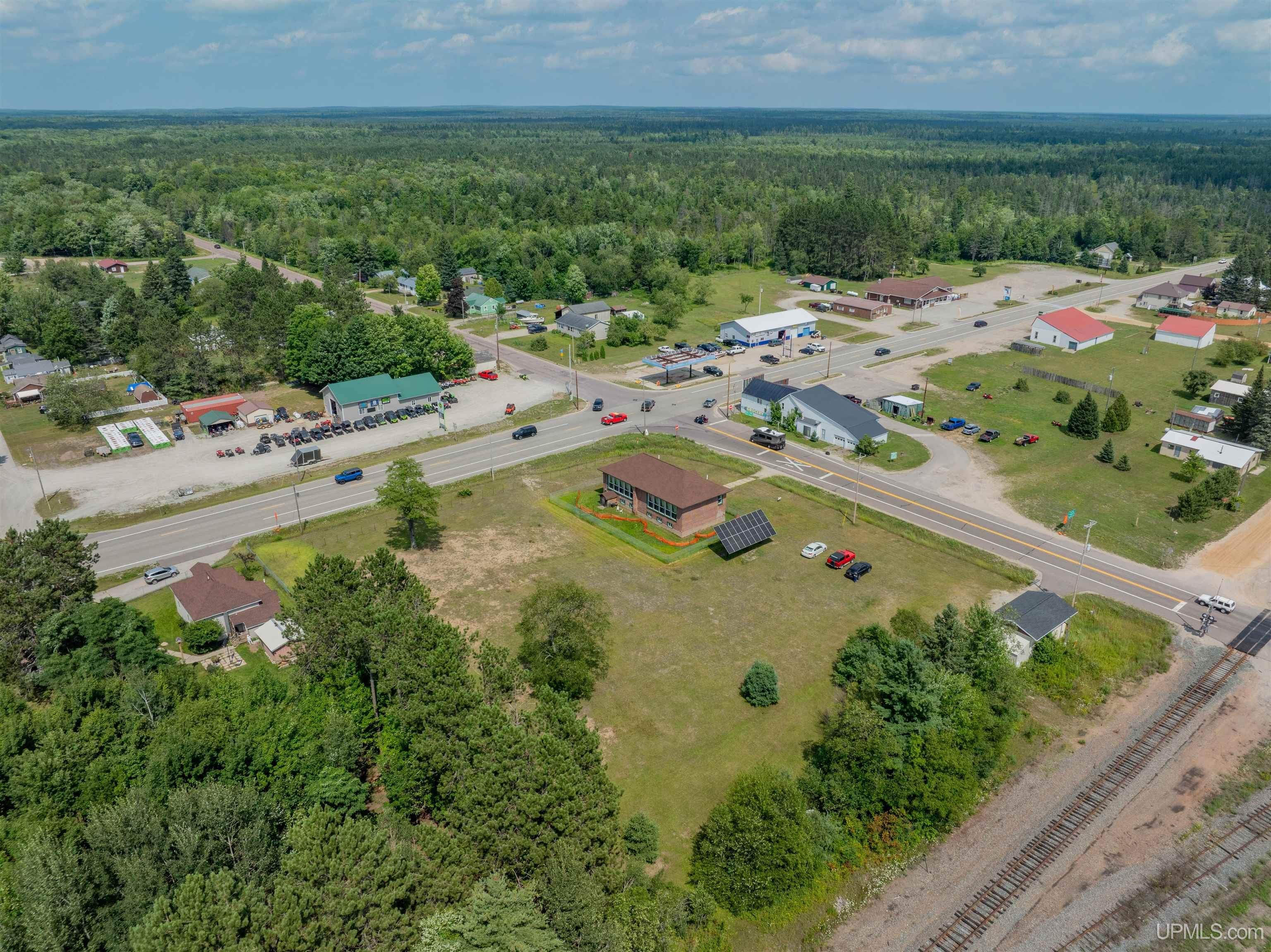 N5319 M28-m94 Highway Property Photo 10