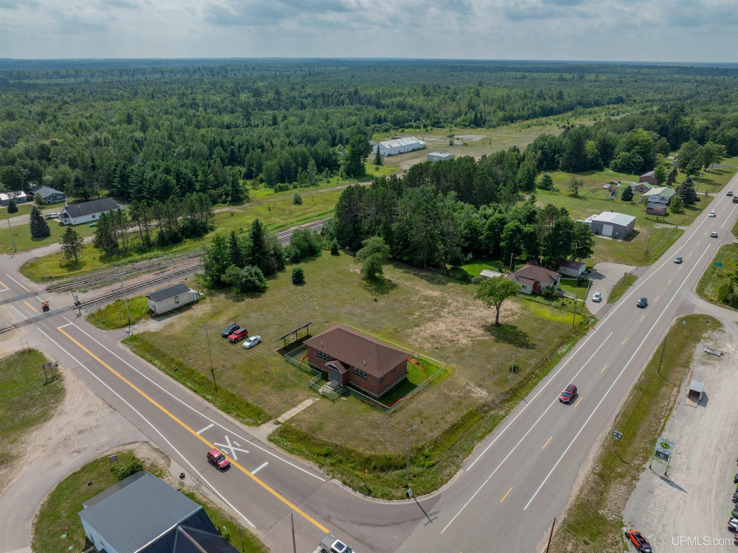 N5319 M28-m94 Highway Property Photo 11