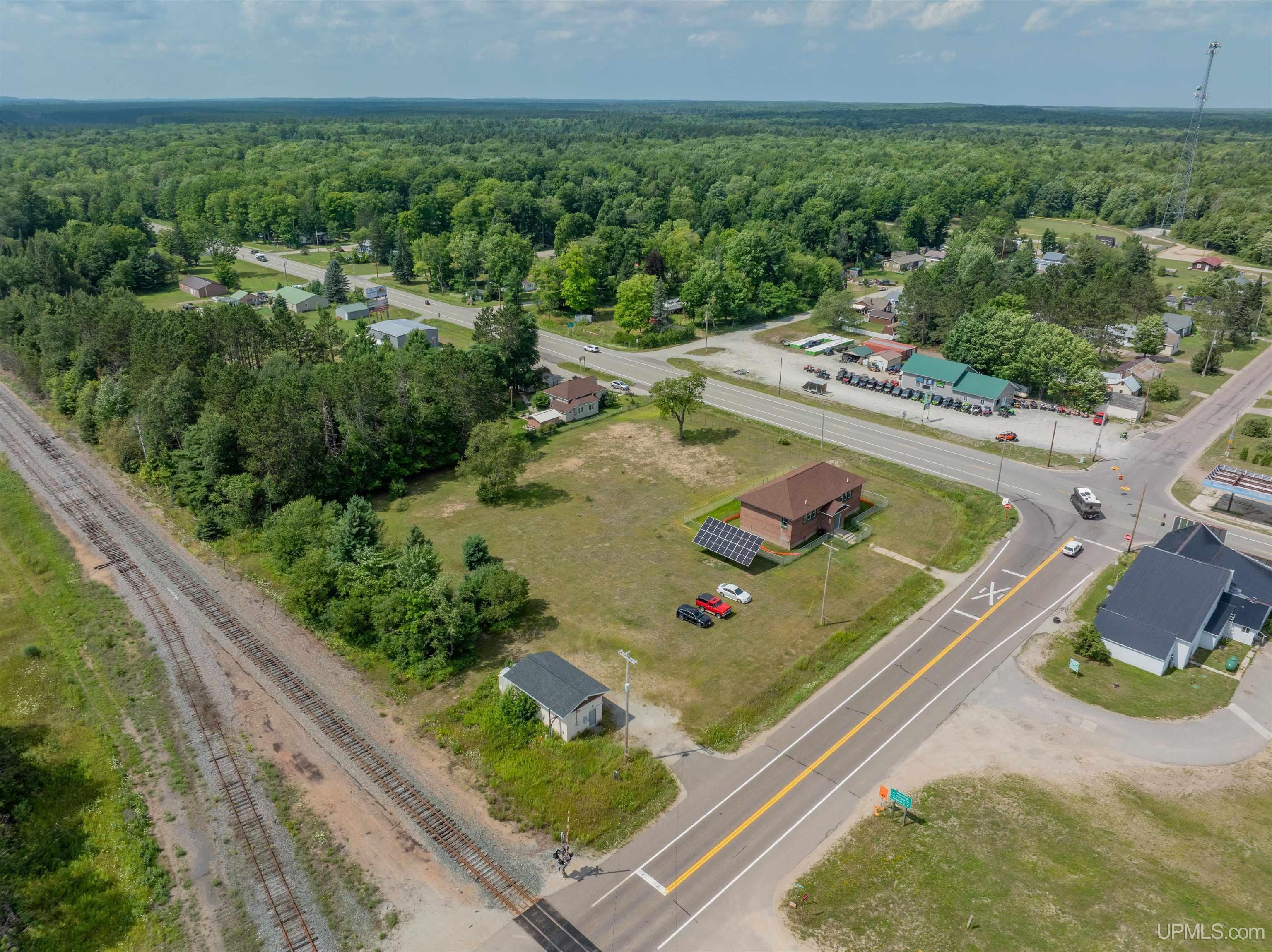 N5319 M28-m94 Highway Property Photo 37