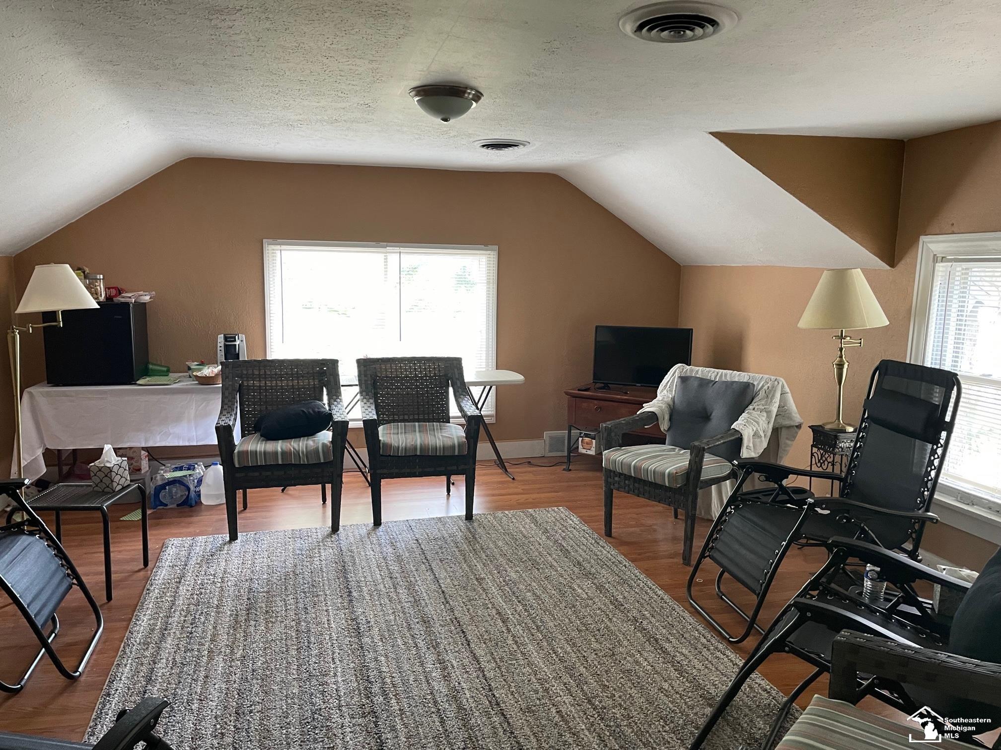 7008 Lewis Avenue Property Photo 15