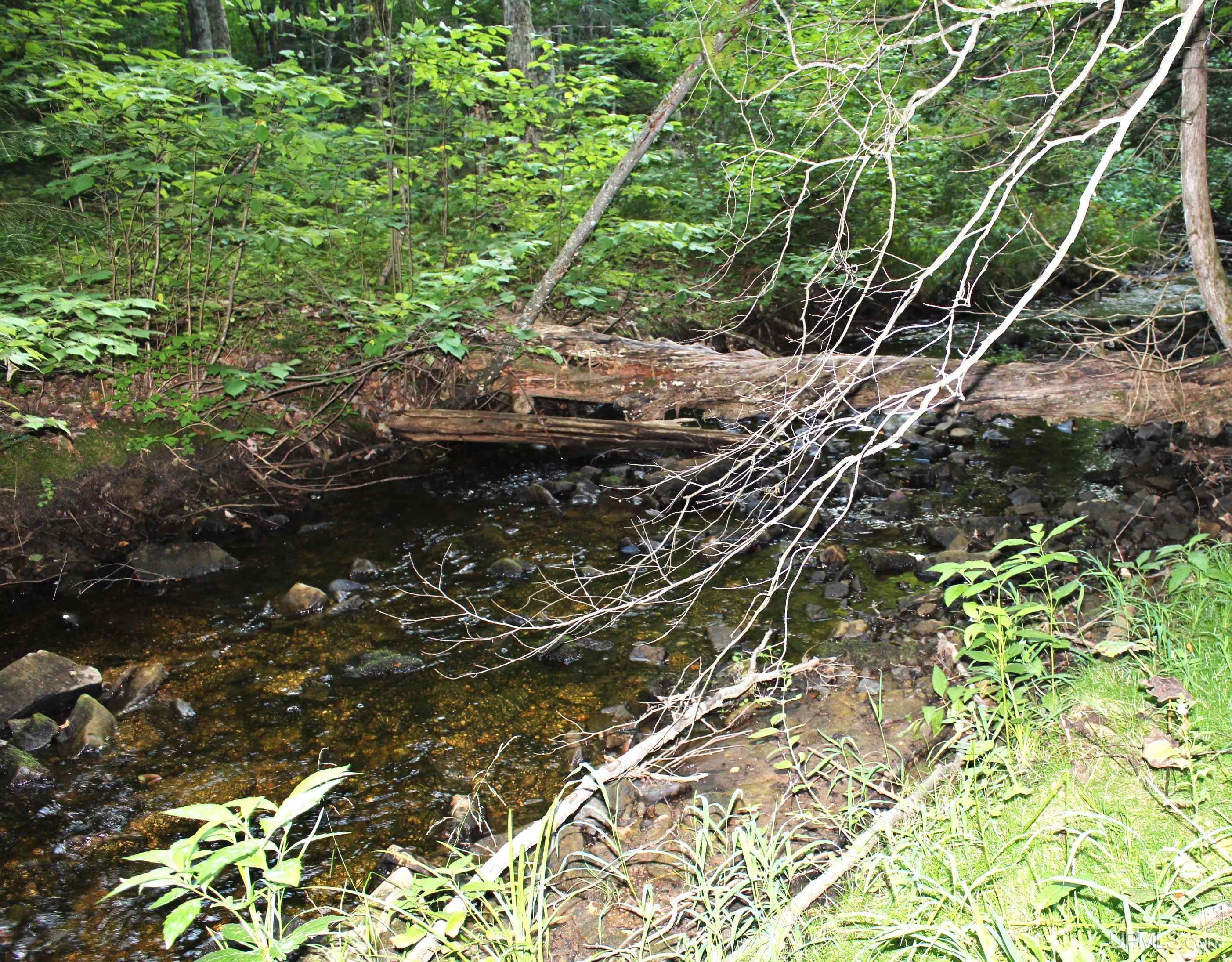 On E Shingleton Road Property Photo 3