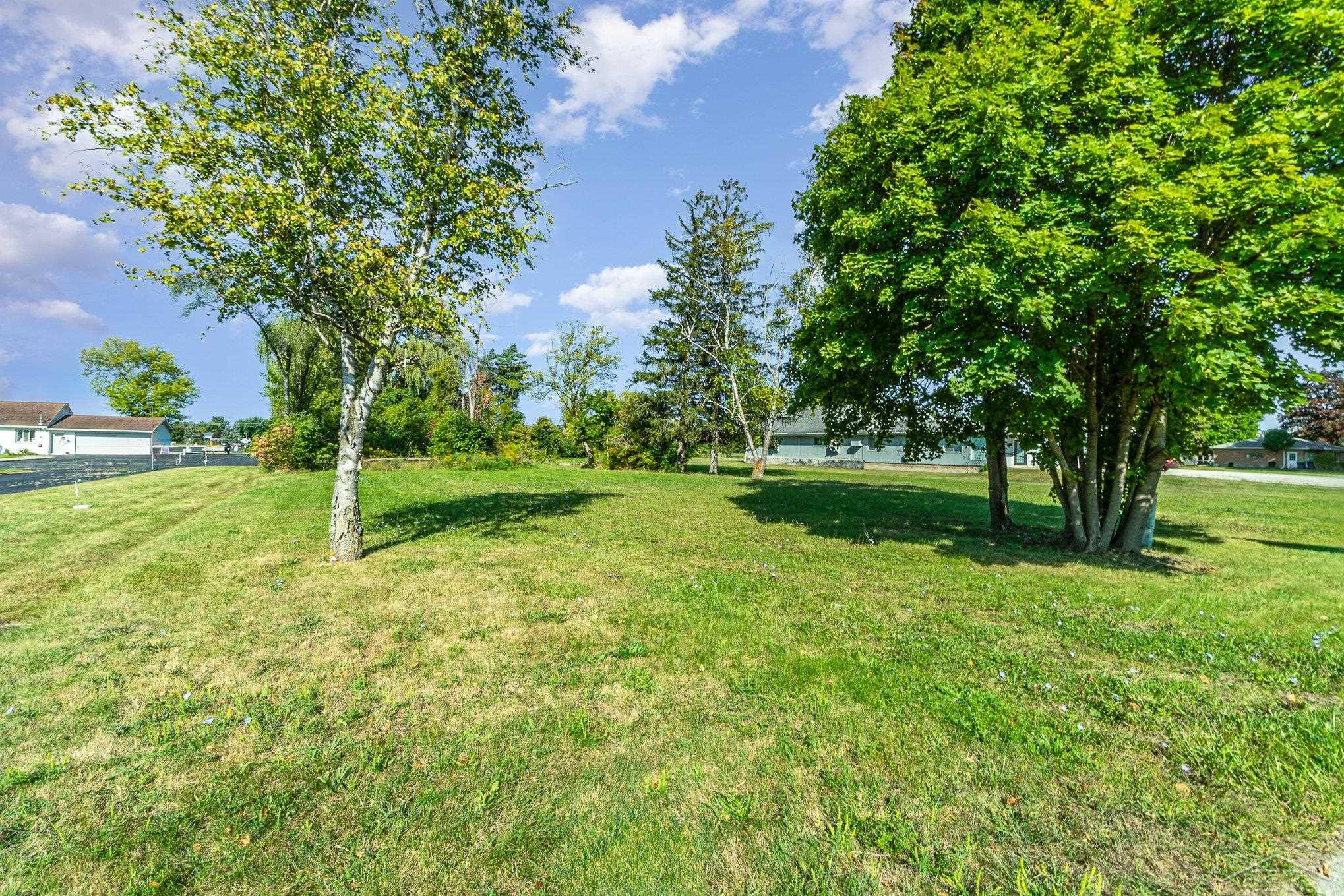 765 N Center Road Property Photo 2