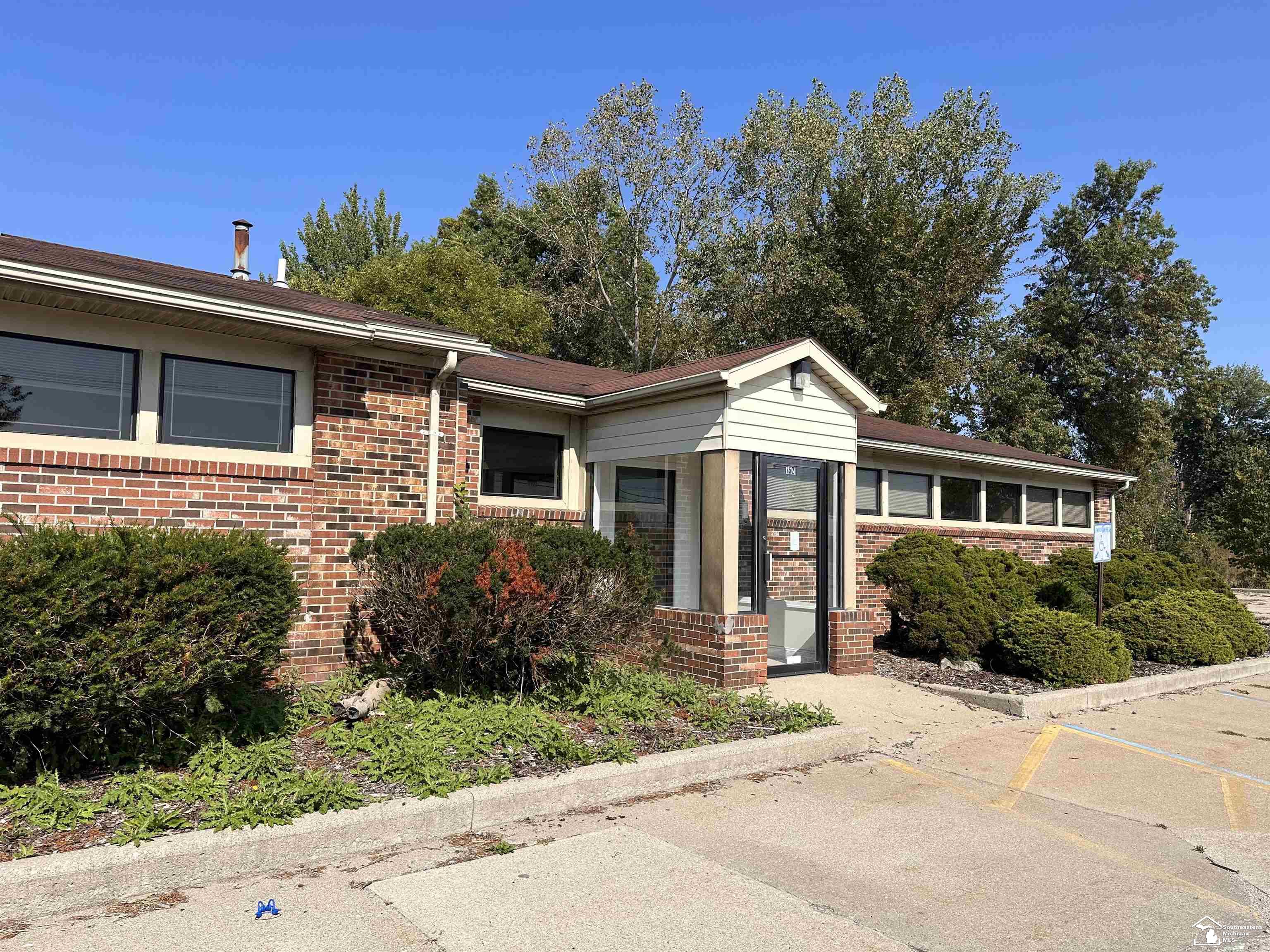 7521 N Telegraph Road Property Photo 1