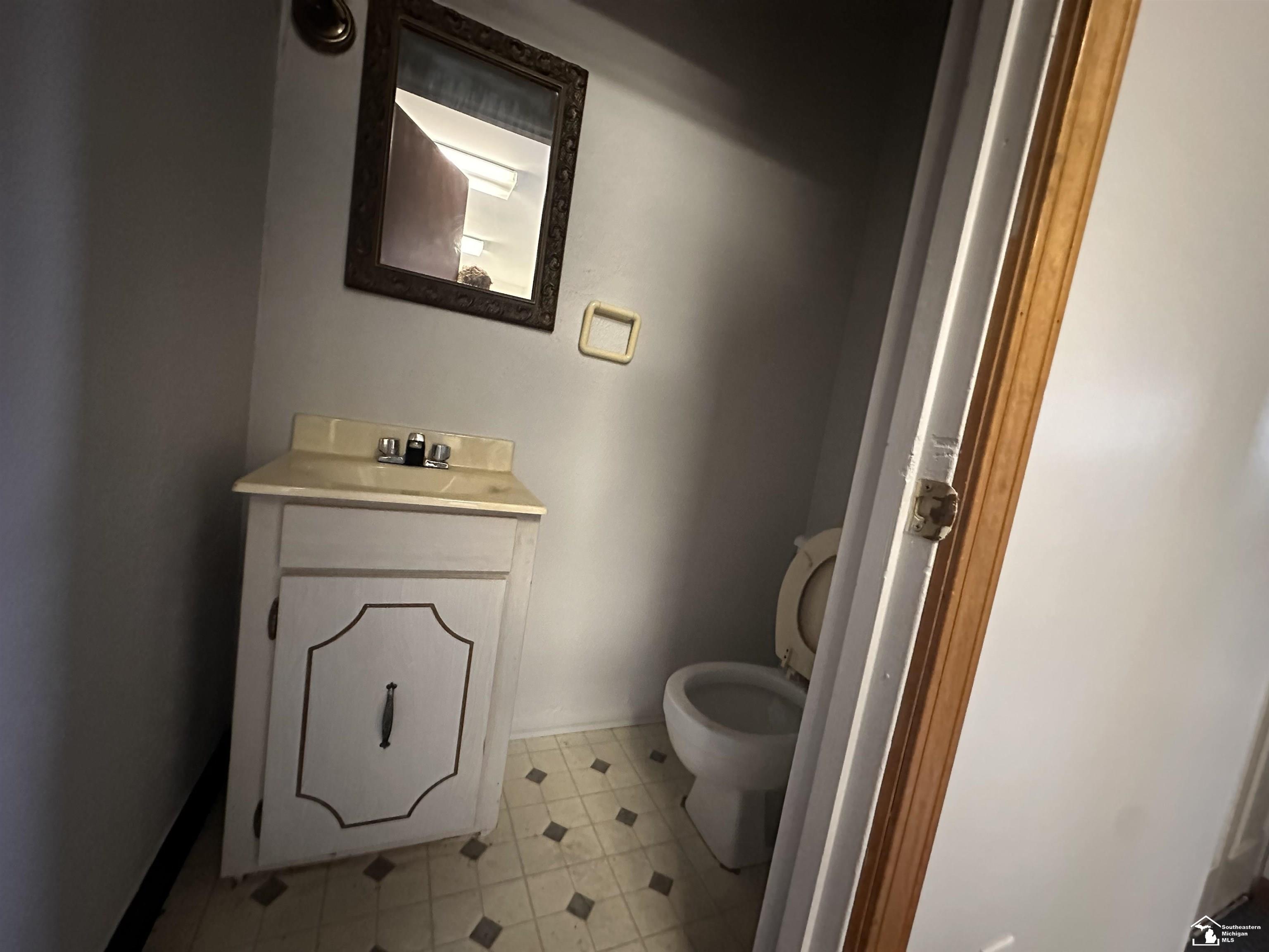 7521 N Telegraph Road Property Photo 11